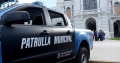 Le robaron la camioneta cerca de Plaza Paso, fren&oacute; una patrulla municipal y termin&oacute; indignado: &ldquo;Todo funciona mal&rdquo;