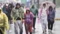 Bajo la lluvia, miles de fieles iniciaron la 52&ordf; Peregrinaci&oacute;n a Luj&aacute;n y esperan una multitud durante el fin de semana