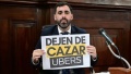 Taxistas de La Plata pidieron declarar persona no grata a un concejal por su apoyo a las aplicaciones