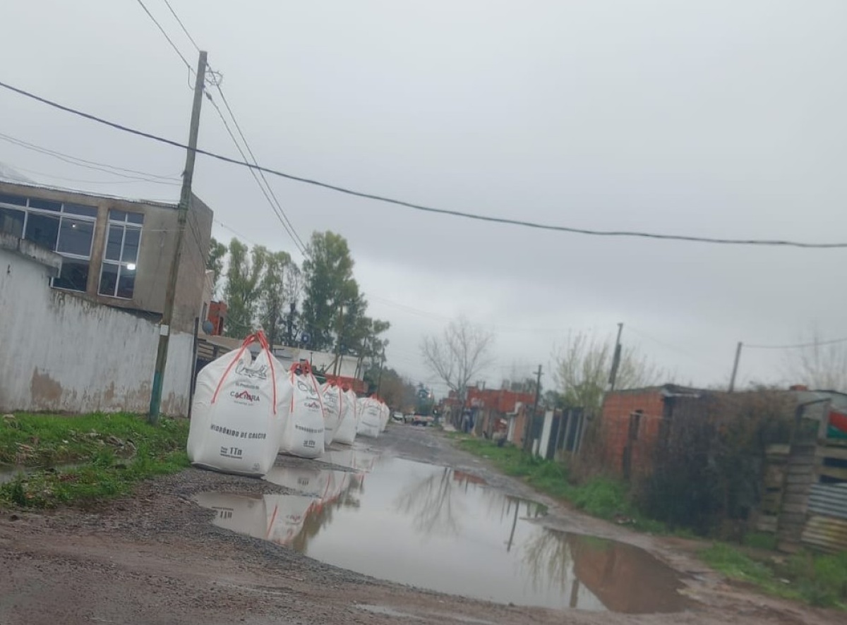 En Villa Elvira reclamaron mejorado de calles sobre la 116 bis de 600 a 602
