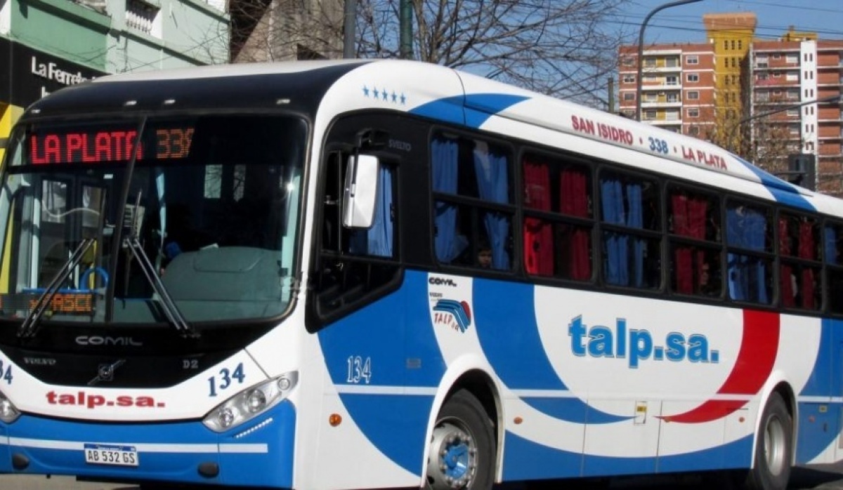 Nuevo aumento en los micros que conectan La Plata con el AMBA