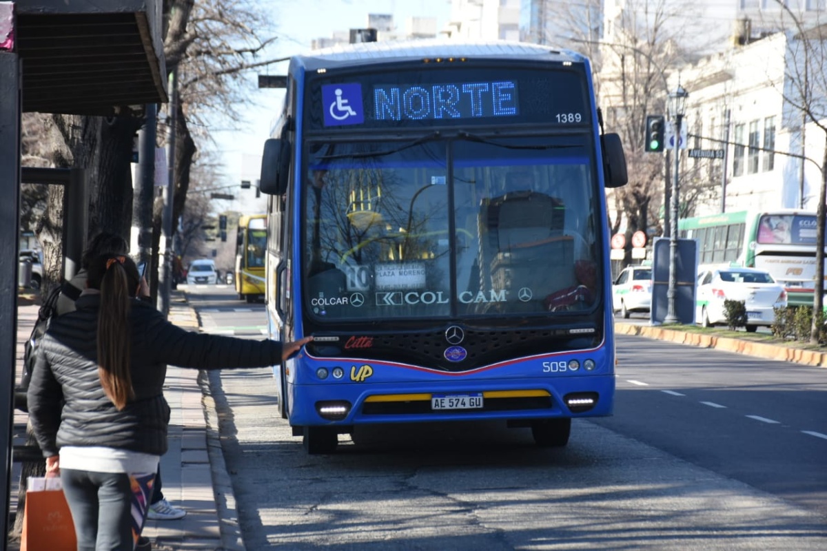 48 horas de "yapa": el aumento en los micros de La Plata entrará en ...