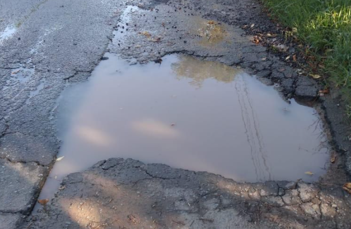 Se rompieron dos importantes caños de agua y gran parte de Villa Elvira ...