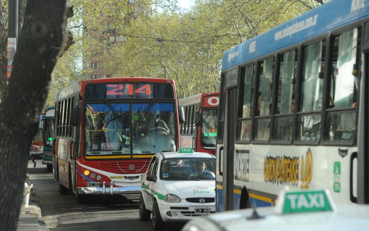 Nuevo aumento en el boleto de micros en La Plata y la región para octubre
