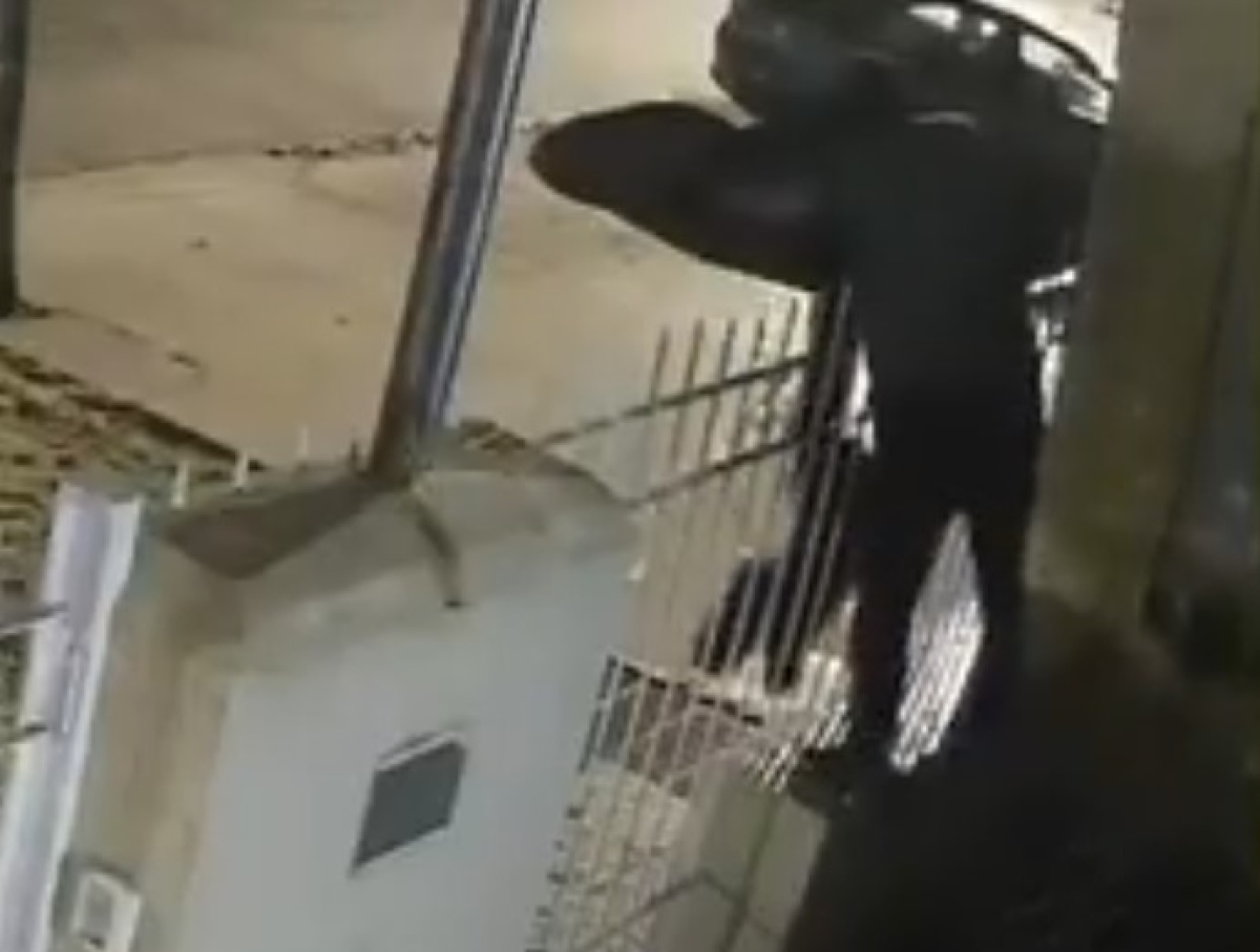 Los Hornos: vecinos denuncian otro robo en la zona de 62 entre 140 y 141