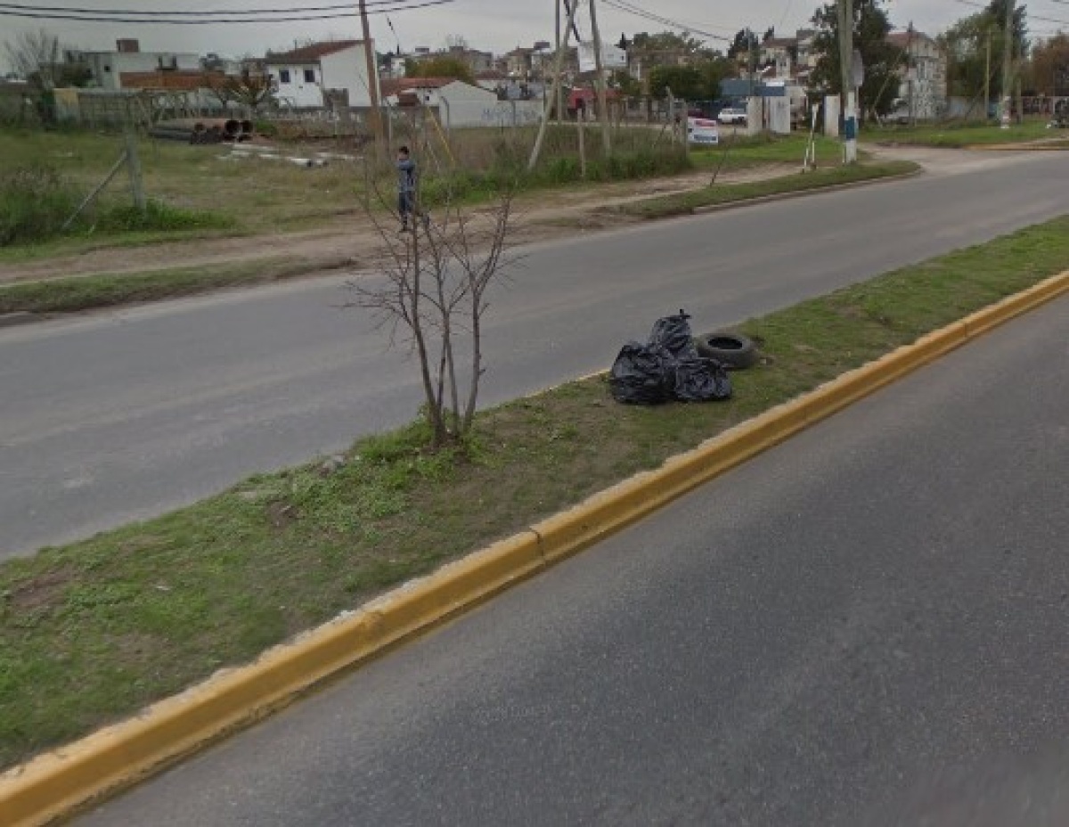 En 7 y 86, los vecinos se quejaron por la cantidad de basura acumulada