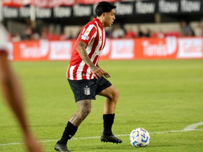 Facundo Farías debutó en el Pincha y explicó la demora en su estreno