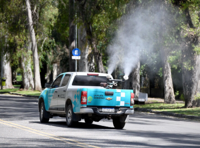Fumigarán el Hospital de Gonnet, 14 calles del Casco Urbano y otras 9 localidades de La Plata durante el jueves
