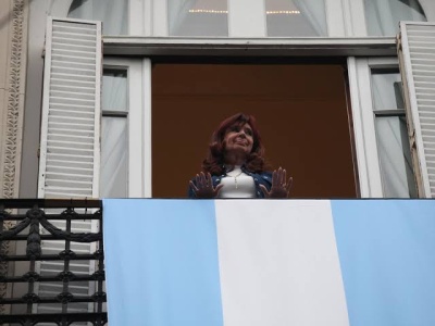 Cristina Kirchner cuestion&oacute; las nuevas medidas del d&oacute;lar: "la econom&iacute;a est&aacute; en ca&iacute;da libre"