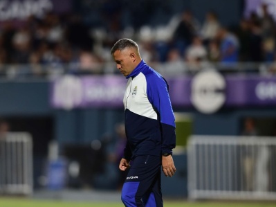 Gimnasia le apunta a Vélez y Flores fue ratificado como entrenador