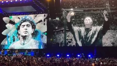 Así fue el sentido homenaje a Maradona tras la vuelta de Oasis a Argentina