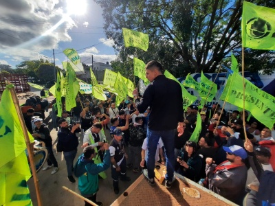 UOCRA La Plata protestó frente a Andino Construcciones por las condiciones laborales y se abrió una instancia de diálogo