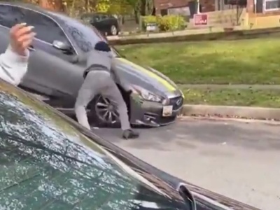 Se compró un auto, se lo llevaron a su casa y casi se lo rompen por completo