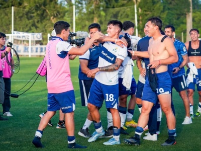 Debutó con Marcelo Méndez, no era tenido en cuenta y restan detalles para que deje Gimnasia
