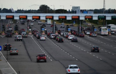 Trabajadores de la autopista Buenos Aires- La Plata levantaron barreras y no cobran peaje como medida de fuerza