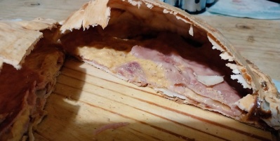 Quiso hacer una tarta pero hizo un anfiteatro de jamón y queso