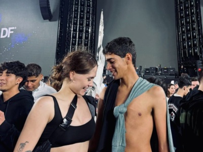 Fue al recital de Airbag, besó a un chico y su historia terminó con una traición