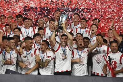 No salió del club, fue campeón dos veces y mostró gratitud eterna: "Estudiantes marcó mi carrera y mi vida" 