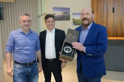 En Formosa Kicillof acus&oacute; a Milei de &ldquo;abandonar a las provincias&rdquo; durante un acto junto al gober de esa provincia