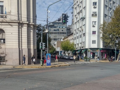 Sugestivo cartel de Cristina Kirchner en pleno centro de La Plata