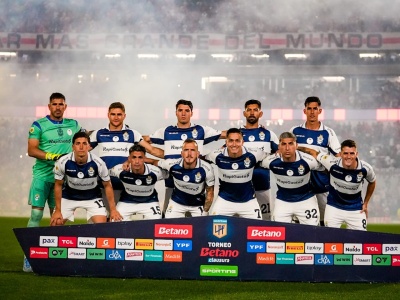 ¿Qué alternativas tiene la dirigencia de Gimnasia para frenar el caos económico y por qué hay bronca con la oposición?