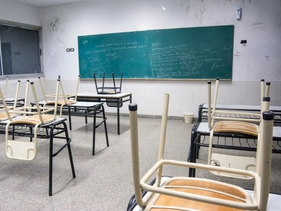 El paro docente de este jueves impactará de lleno en las escuelas de La Plata: uno por uno, los gremios que se sumaron
