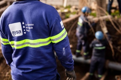 La Defensoría consideró “una decisión inconstitucional” el decreto de Milei que permite cortar el agua por falta de pago