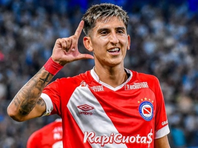 Gimnasia expectante: ¿Cuál es la estrategia de Argentinos Juniors en el mercado de pases con Alan Lescano?