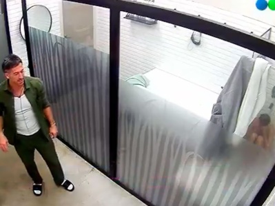 Se difundió un video de Ulises bañándose en Gran Hermano y un detalle llamó la atención
