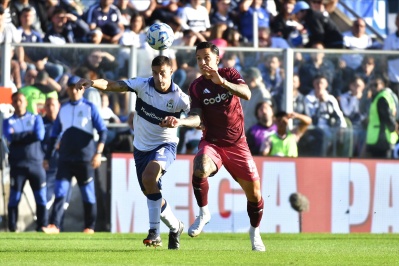Gimnasia cayó goleado, está virtualmente eliminado y el ciclo de Flores pende de un hilo