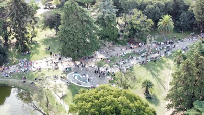 "Sucia, insegura y tomada": así describen los vecinos la situación de Parque Saavedra
