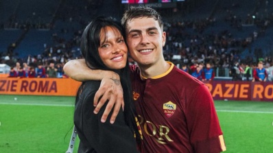 El tierno posteo de Oriana Sabatini acompañando a Paulo Dybala luego de su operación: “Dentro de poquito volvés a las pistas”