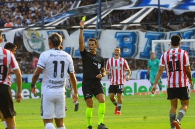 Un viejo conocido: ¿Quién será el árbitro del clásico platense y cuáles son sus antecedentes? 