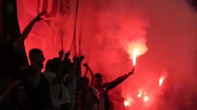 Violentos enfrentamientos entre hinchas del PSG y la policia durante la final de la Champions League