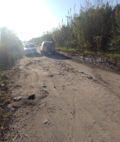 Tránsito complicado en la calle 197 y 32 por el mal estado del camino