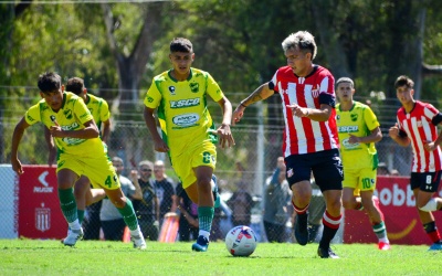 La emotiva despedida de un juvenil Pincharrata que pisó Primera y quedó libre: "Lo voy a llevar siempre en mi corazón"