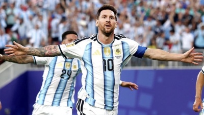 Lionel Messi anunci&oacute; su retiro de la Selecci&oacute;n argentina y conmocion&oacute; al f&uacute;tbol mundial
