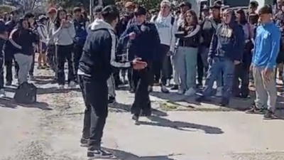 Padres de una escuela de La Plata no mandar&aacute;n a sus hijos a clases tras violentas peleas y denuncias por armas blancas