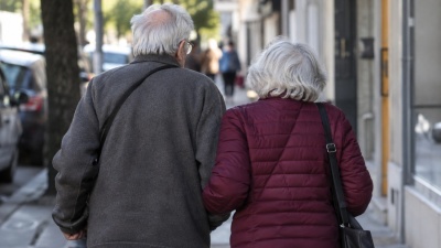 Una pareja de jubilados que alquila necesit&oacute; m&aacute;s de $2,5 millones para vivir durante agosto