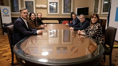 La Liga de intendentes peronistas puso la morosidad familiar sobre la mesa y llev&oacute; su preocupaci&oacute;n al Congreso
