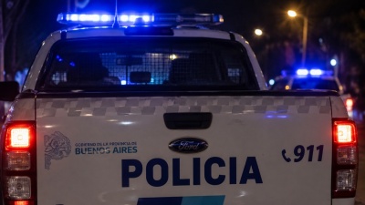 Detuvieron en La Plata a un hombre denunciado por su expareja y le encontraron una pistola cargada