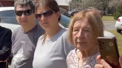 Vecinos y comerciantes de City Bell se movilizaron por la inseguridad: &ldquo;M&aacute;s rejas no podemos poner&rdquo;