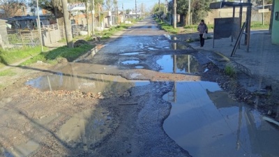 Los micros dejaron de pasar por una zona de La Plata y vecinos apuntan al p&eacute;simo estado de las calles