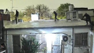 Vecinos de un barrio de La Plata cambiaron sus rutinas por los robos y aseguran que &ldquo;ya casi no podemos dormir&rdquo;