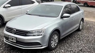 Le robaron el auto en La Plata y piden ayuda para encontrarlo: ocurri&oacute; en plena noche