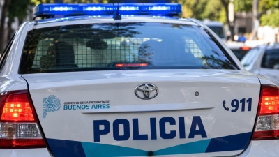 Brutal asalto a un lavadero de La Plata: arrastr&oacute; a la due&ntilde;a, le rob&oacute; y amenaz&oacute; con matarla si lo denunciaba