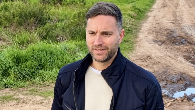 Alessio cruz&oacute; a Alak por los loteos irregulares en La Plata: &ldquo;Hay m&aacute;s de 8 mil familias esperando&rdquo;
