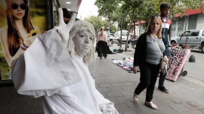 Qui&eacute;n era Sergio Montero, la estatua viviente de La Plata que encontr&oacute; en el arte una forma de salvar su vida