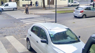 Una discusi&oacute;n por estacionamiento en La Plata termin&oacute; con amenazas, ataques xen&oacute;fobos y una denuncia judicial