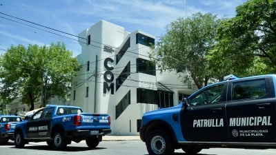 Les robaron casi $5 millones a dos jubilados y los dejaron encerrados, a metros del Centro de Monitoreo Municipal de La Plata